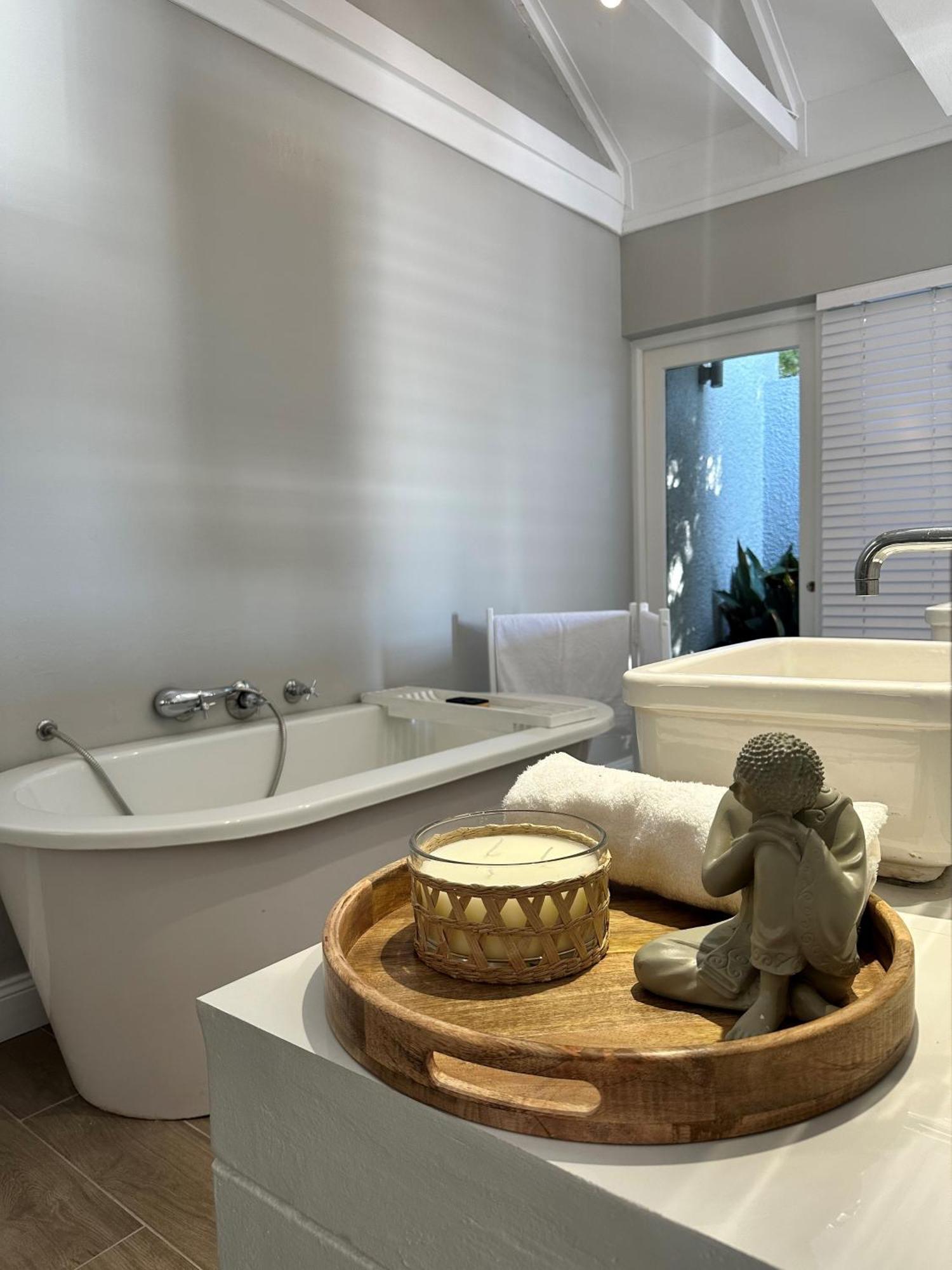 Serene Place Guest House & Conference Venue Affordable Luxury With Backup Power Roodepoort Extérieur photo